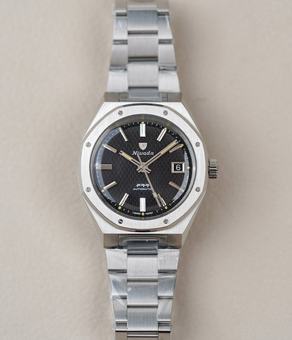 Nivada Grenchen F77 MK2 SST Beige Lume Black With Date Dial 69010A77