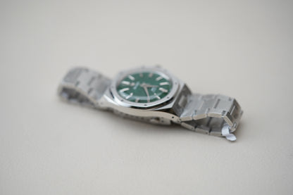 Nivada Grenchen F77 MK2 SST Green Aventurine Dial 68053A77