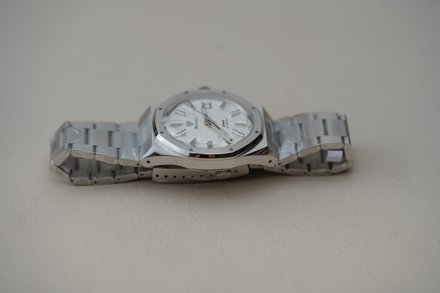 Nivada Grenchen F77 MK2 SST White Dial Date 69014A77