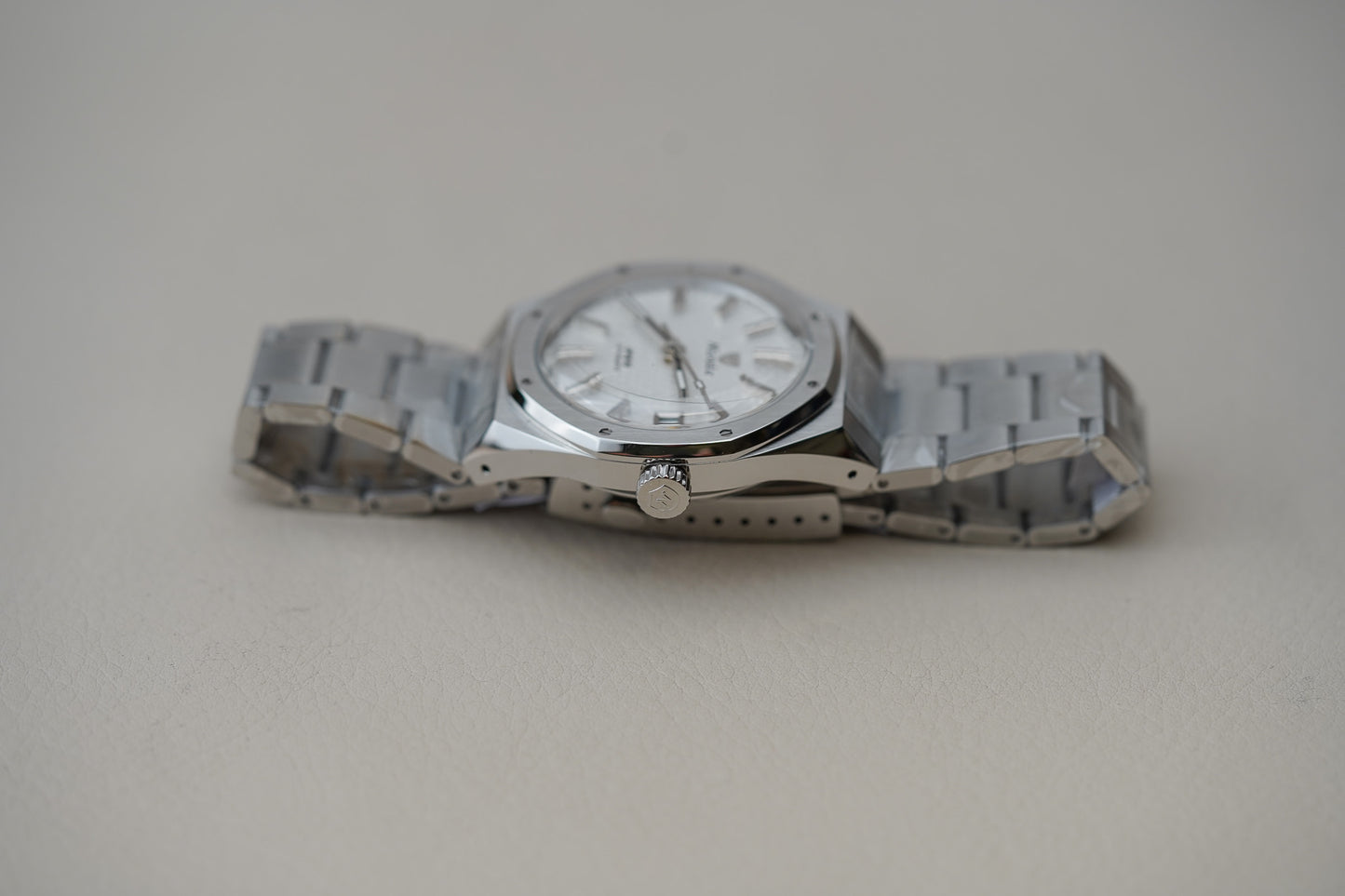 Nivada Grenchen F77 MK2 SST White Dial Date 69014A77
