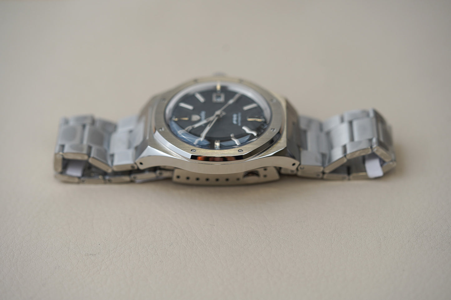Nivada Grenchen F77 Steel 41mm Meteorite Dial 69041A77C