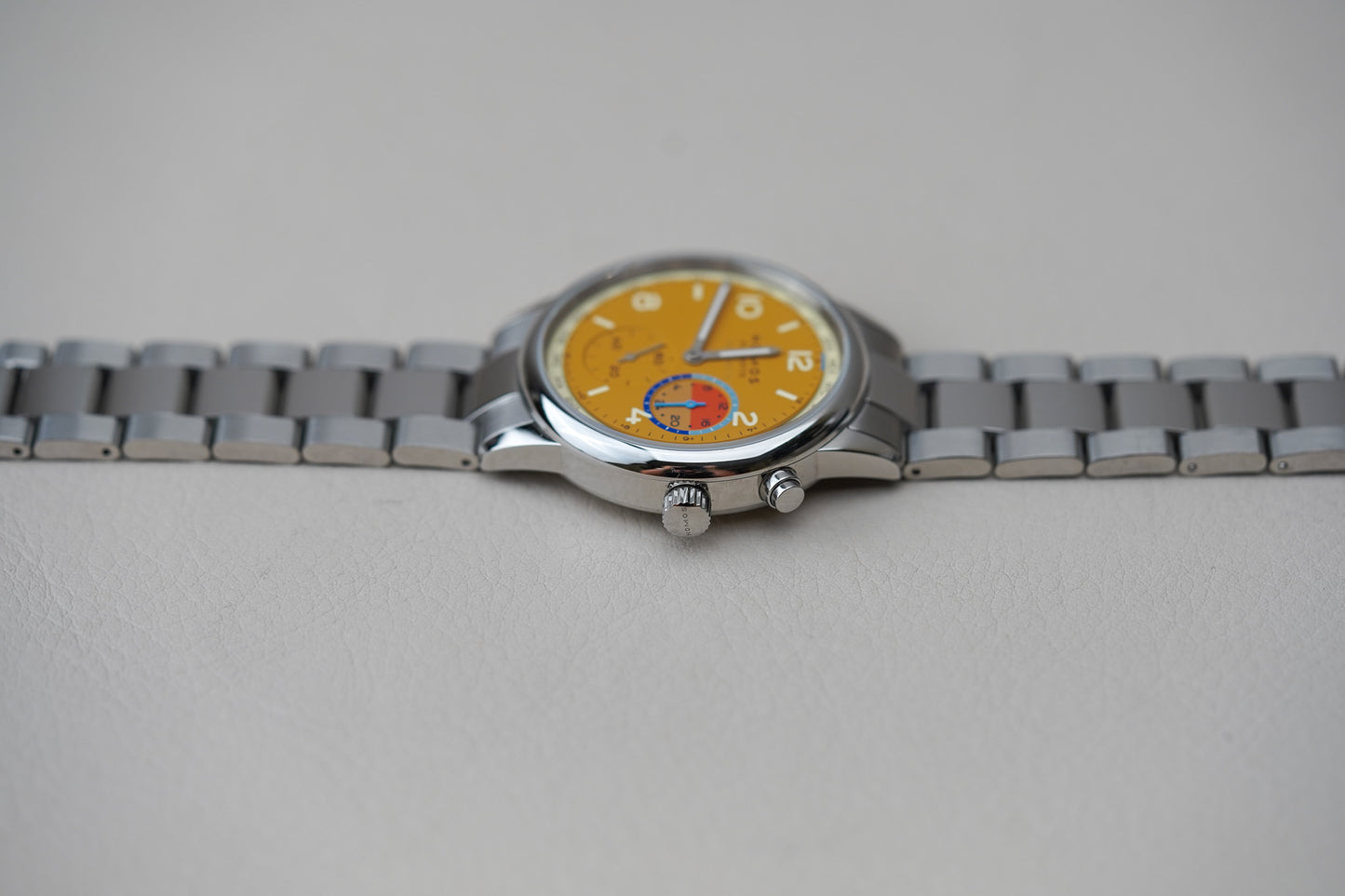 Nomos Club Sport Neomatik Worldtimer Dune Limited Edition 790.S6