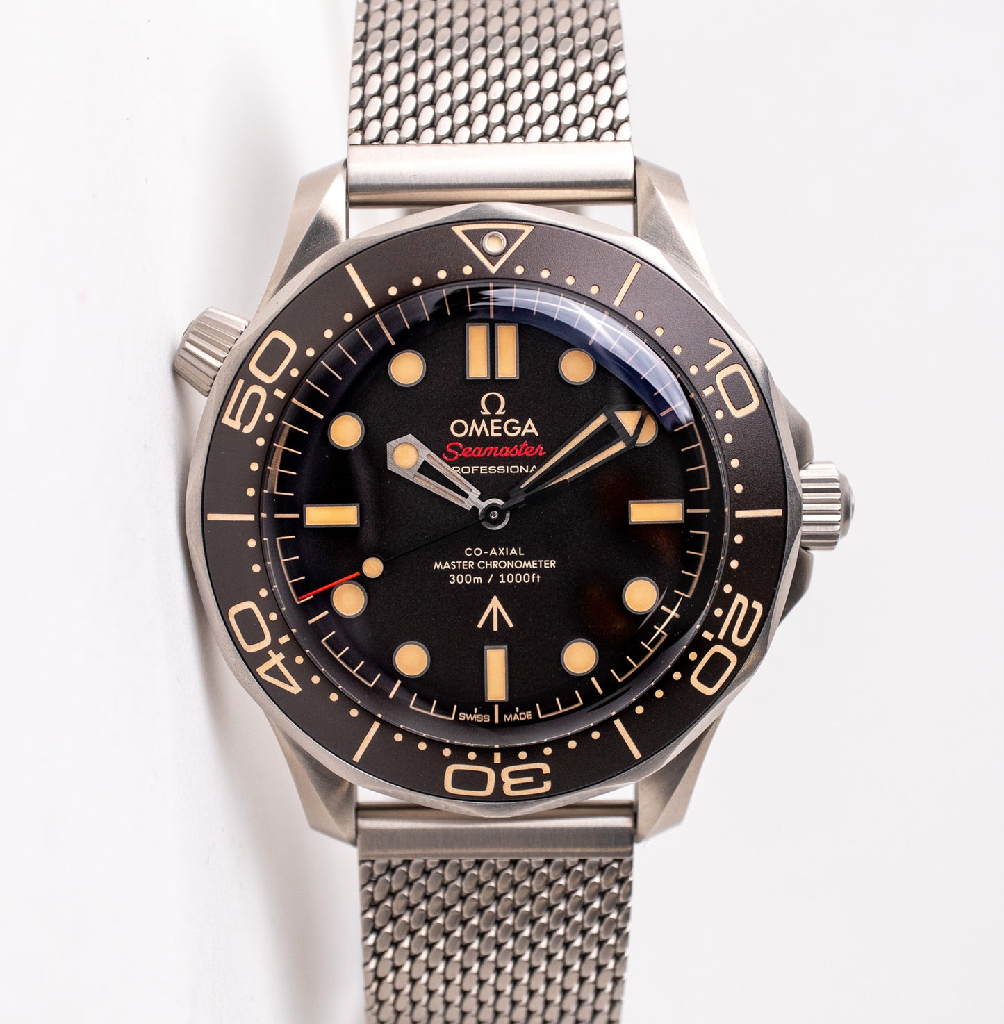 Omega Seamaster 300M 007 Titanium 210.90.42.20.01.001