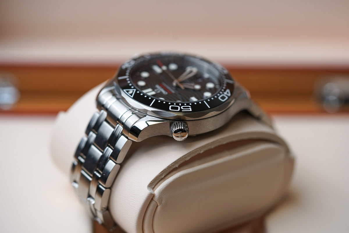 Omega Seamaster 300M Black 210.30.42.20.01.001