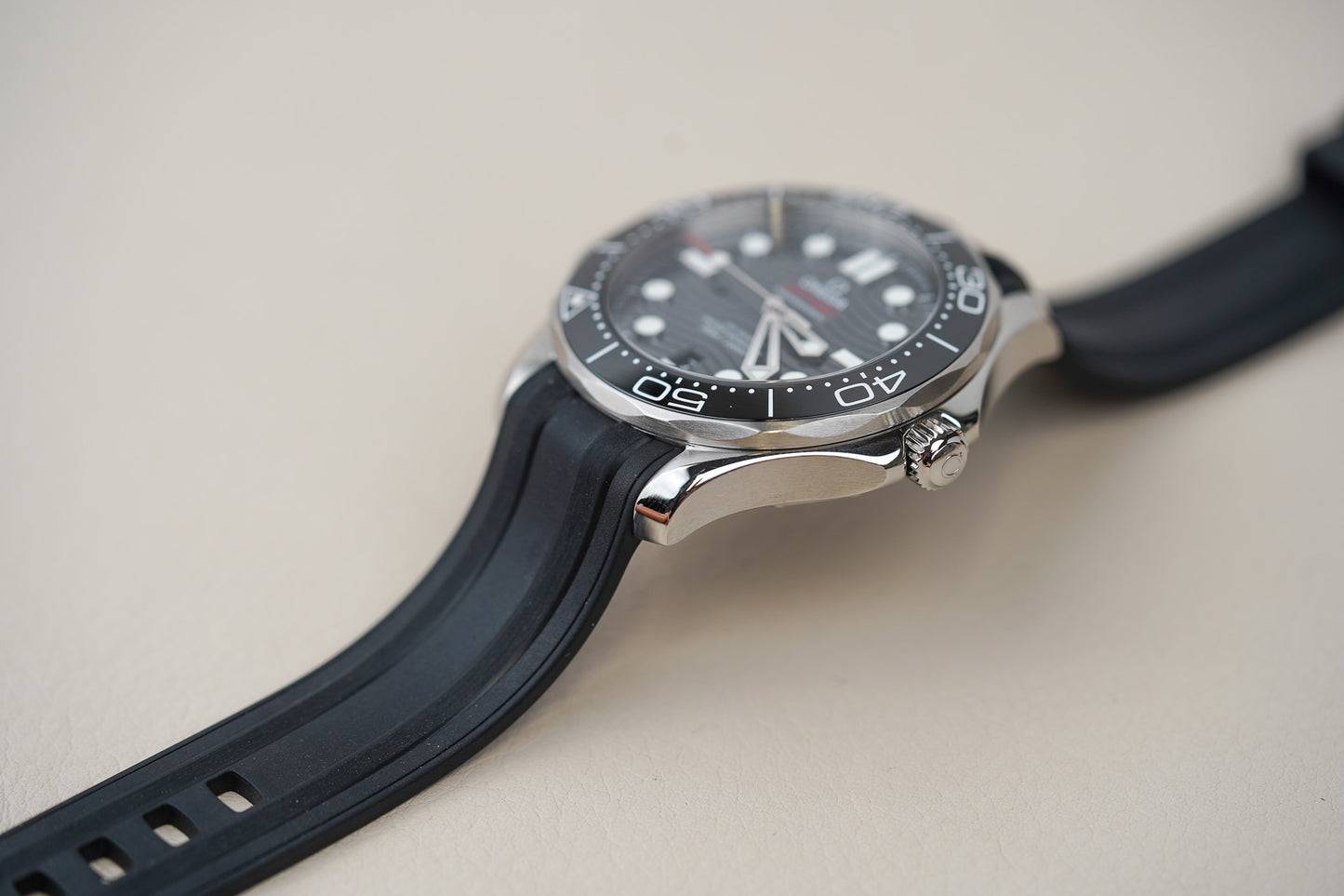 Omega Seamaster 300M Black 210.32.42.20.01.001
