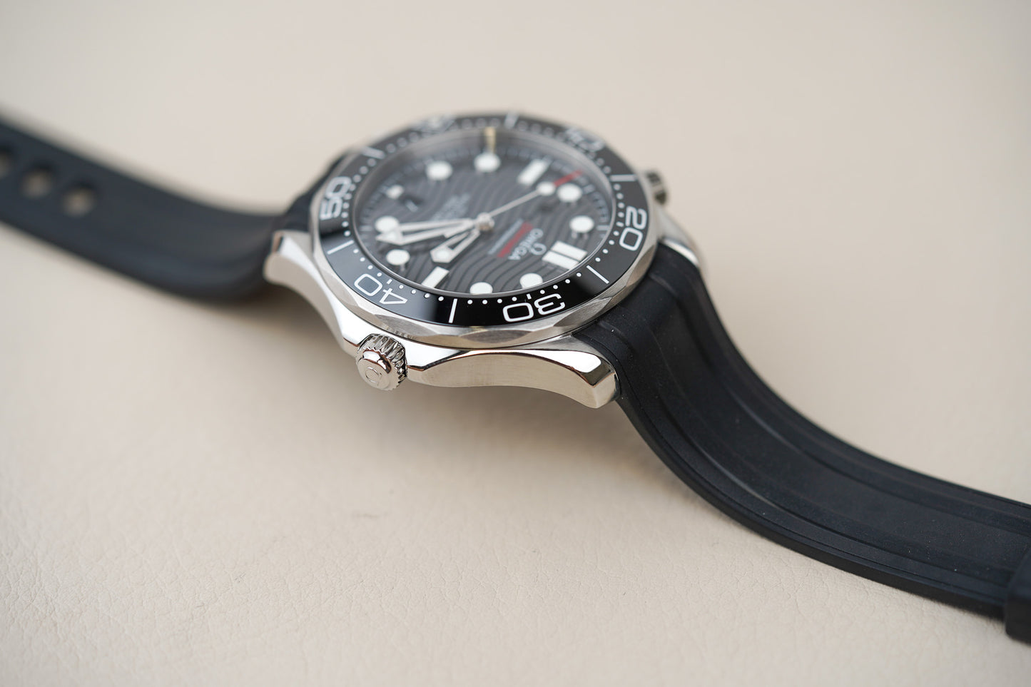 Omega Seamaster 300M Black 210.32.42.20.01.001