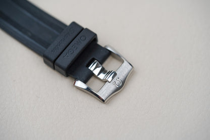 Omega Seamaster 300M Black Dial Rubber 210.32.42.20.01.001