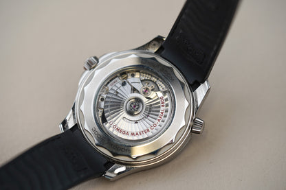 Omega Seamaster 300M Black Dial Rubber 210.32.42.20.01.001