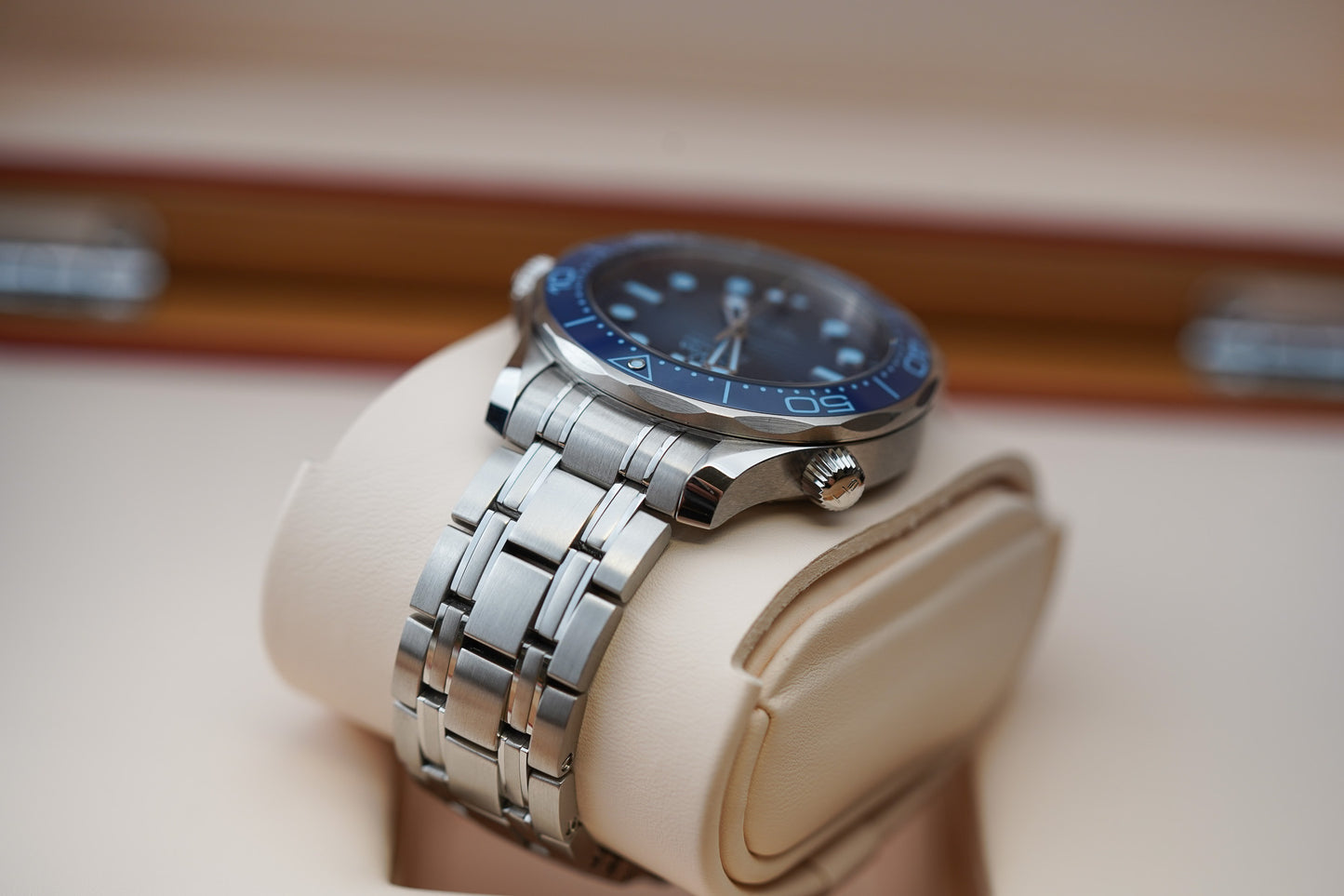Omega Seamaster 300M Diver Summer Blue 210.30.42.20.03.003