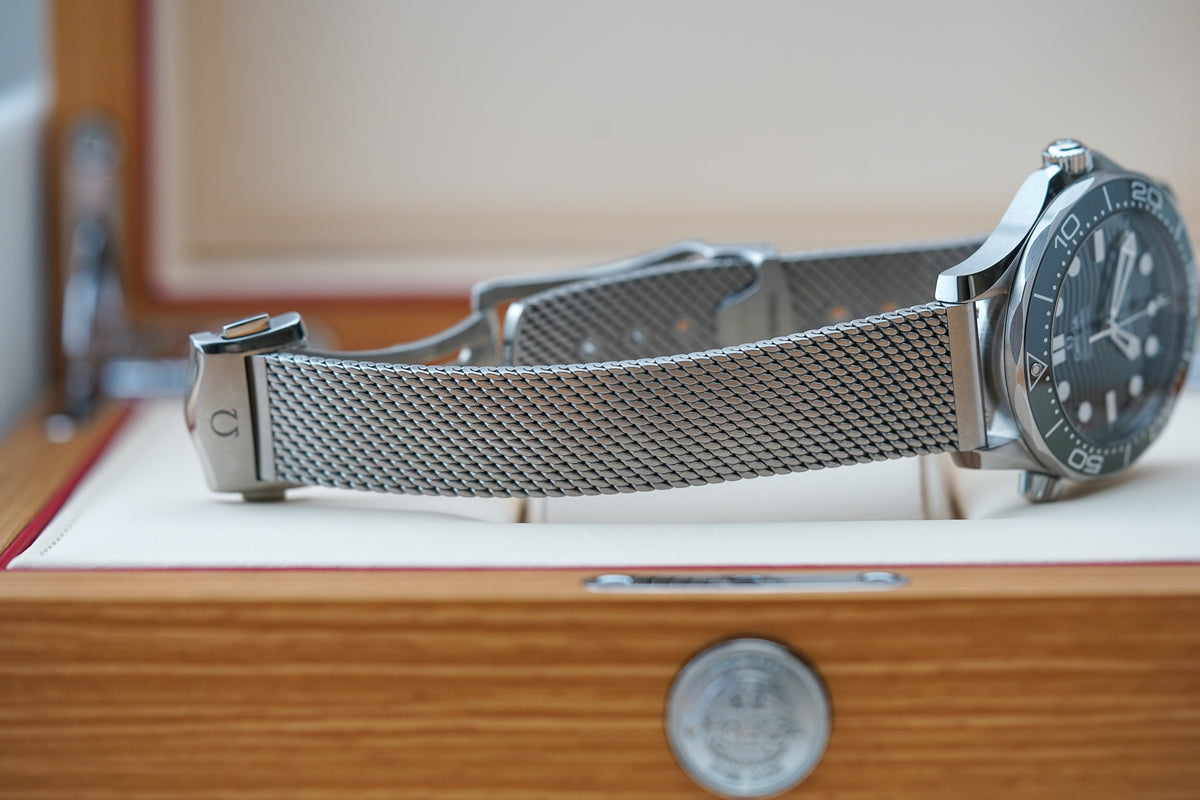 Omega Seamaster 300M Green 'Seaweed' 210.30.42.20.10.001