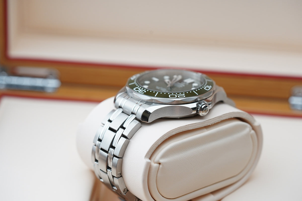 Omega Seamaster 300M Green 'Seaweed' 210.30.42.20.10.001
