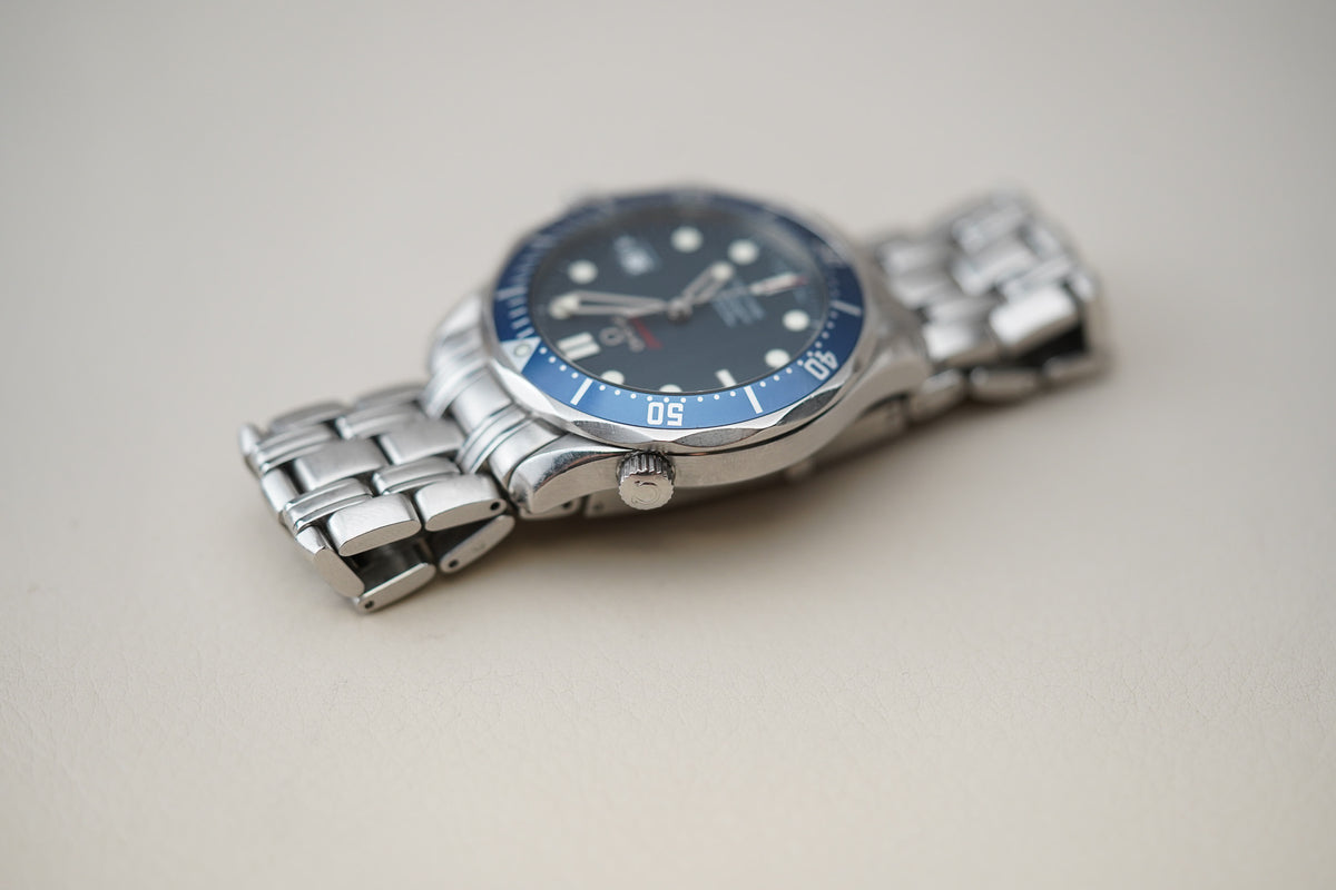 Omega Seamaster 300M James Bond 'Casino Royale' 2220.80