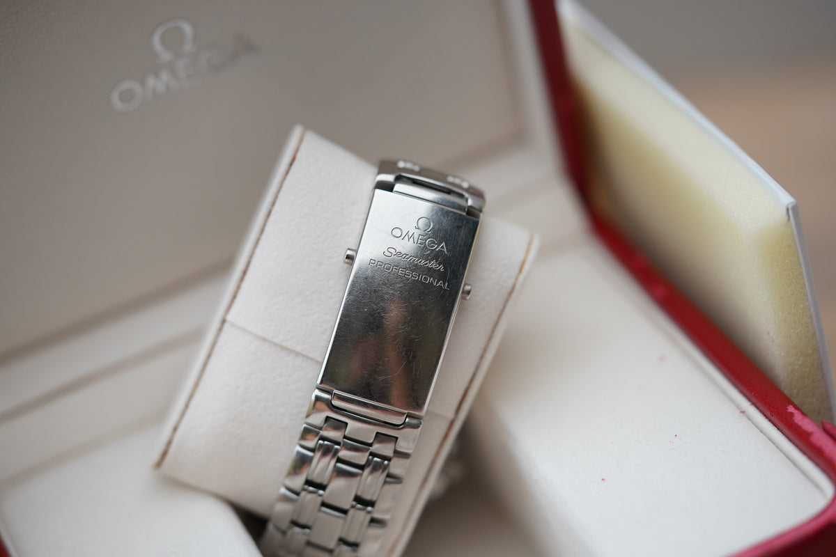 Omega Seamaster 300M James Bond 'Casino Royale' 2220.80