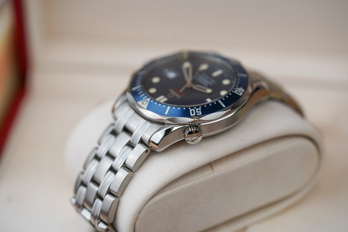 Omega Seamaster 300M James Bond 'Casino Royale' 2220.80