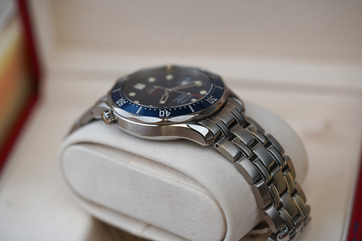 Omega Seamaster 300M James Bond 'Casino Royale' 2220.80