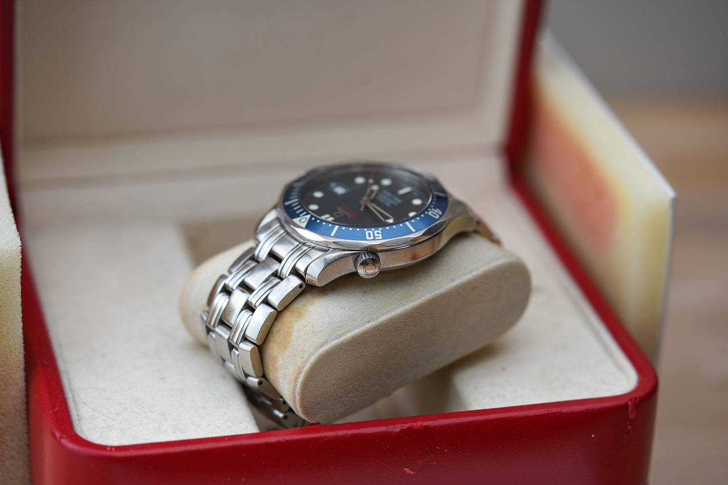 Omega Seamaster 300M James Bond 'Casino Royale' 2220.80