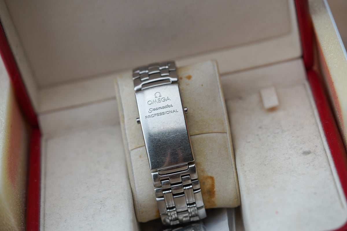 Omega Seamaster 300M James Bond 'Casino Royale' 2220.80
