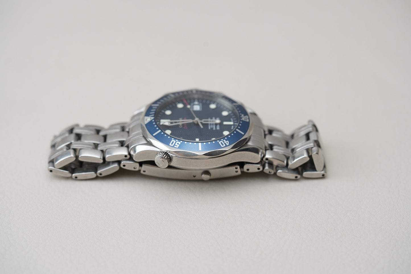 Omega Seamaster 300M James Bond 'Casino Royale' 2220.80