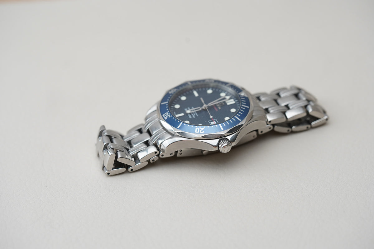 Omega Seamaster 300M James Bond 'Casino Royale' 2220.80