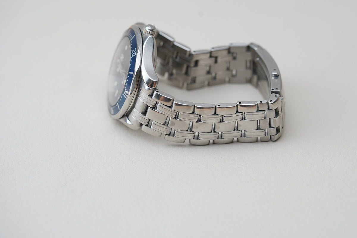 Omega Seamaster 300M James Bond 'Casino Royale' 2220.80