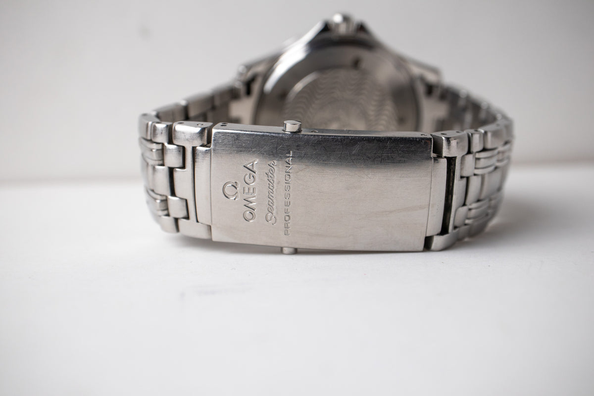 Omega Seamaster 300M Quartz Golden Eye 007 2541.80