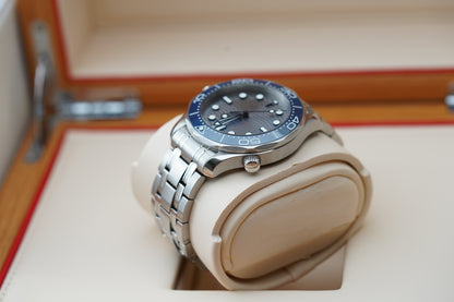 Omega Seamaster 300M Silver 210.32.42.20.06.001