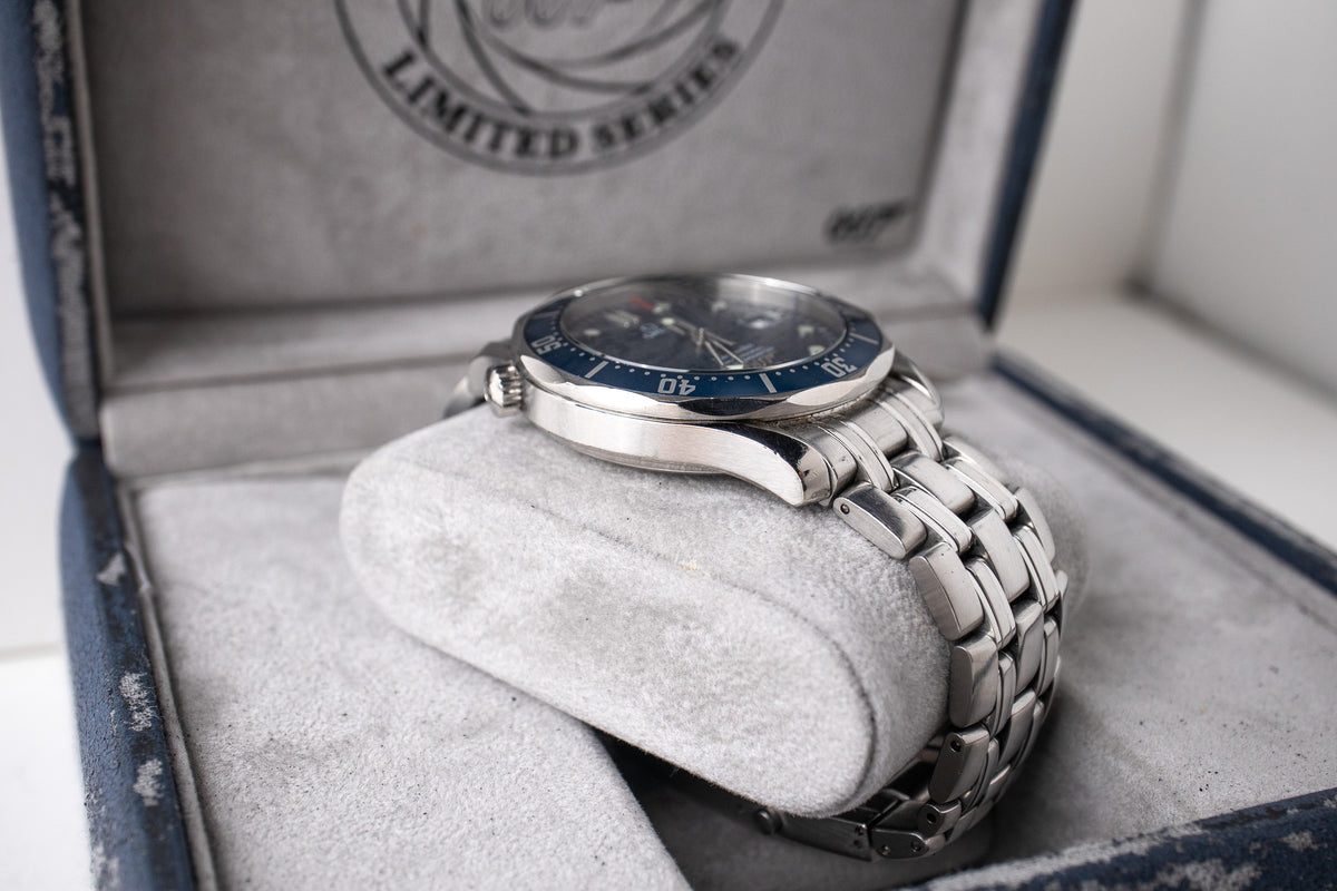 Omega Seamaster 300m 007 James Bond 2537.80