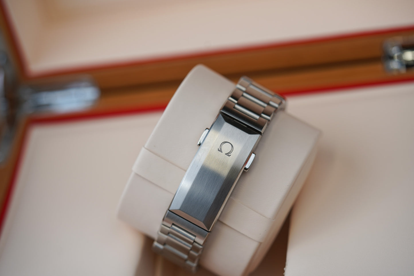 Omega Seamaster Planet Ocean 6000M Ultra Deep 215.30.46.21.03.001