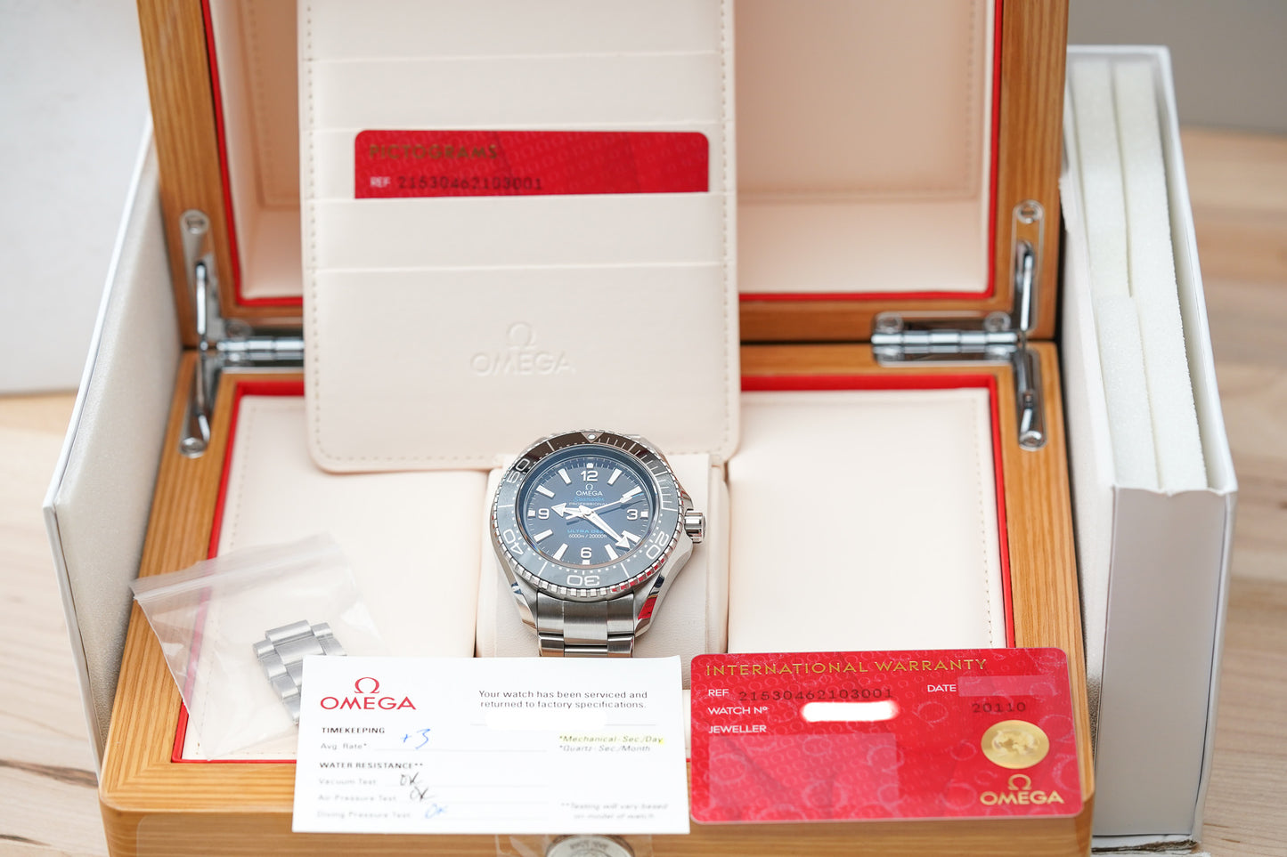 Omega Seamaster Planet Ocean 6000M Ultra Deep 215.30.46.21.03.001