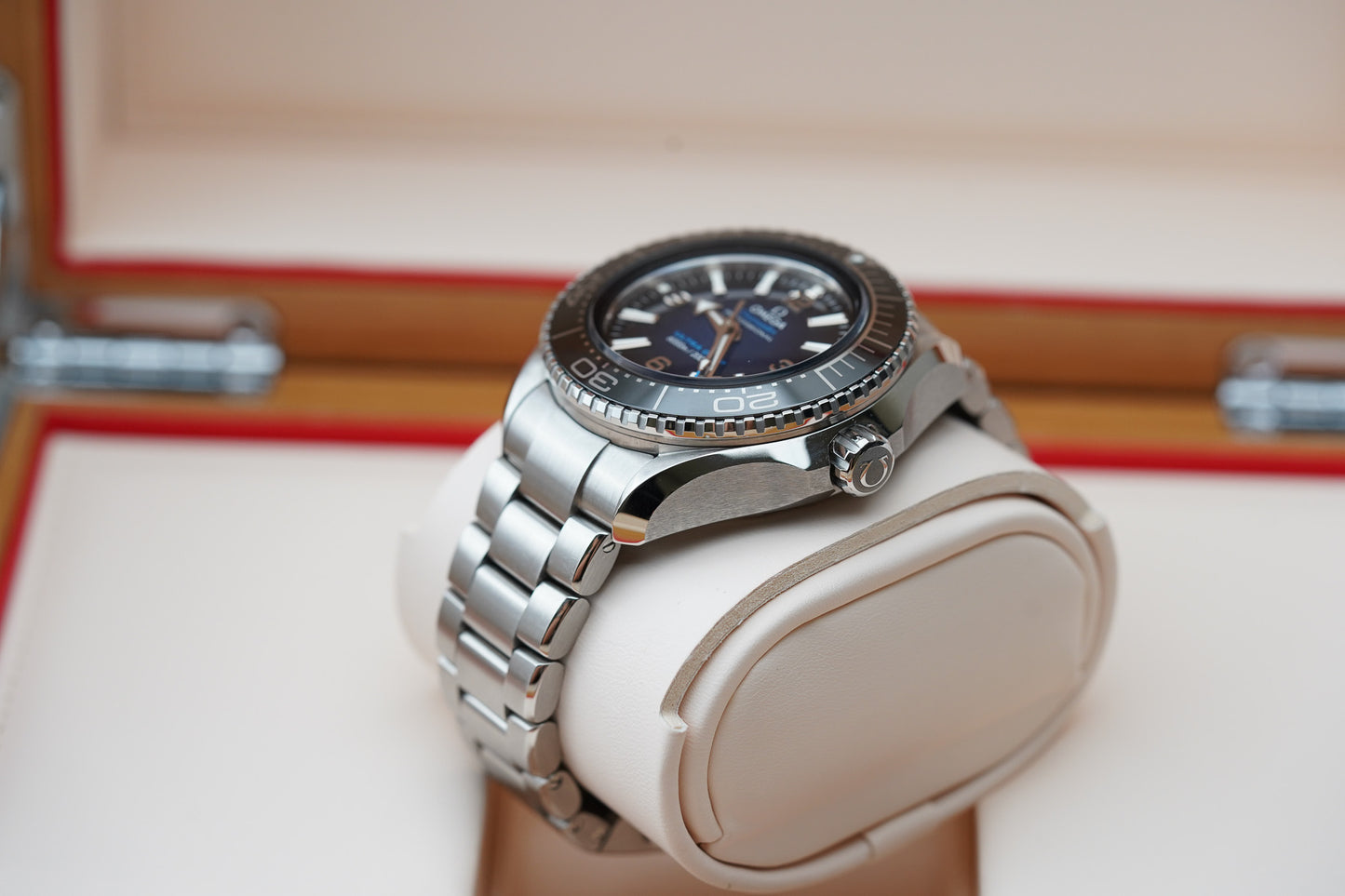 Omega Seamaster Planet Ocean 6000M Ultra Deep 215.30.46.21.03.001