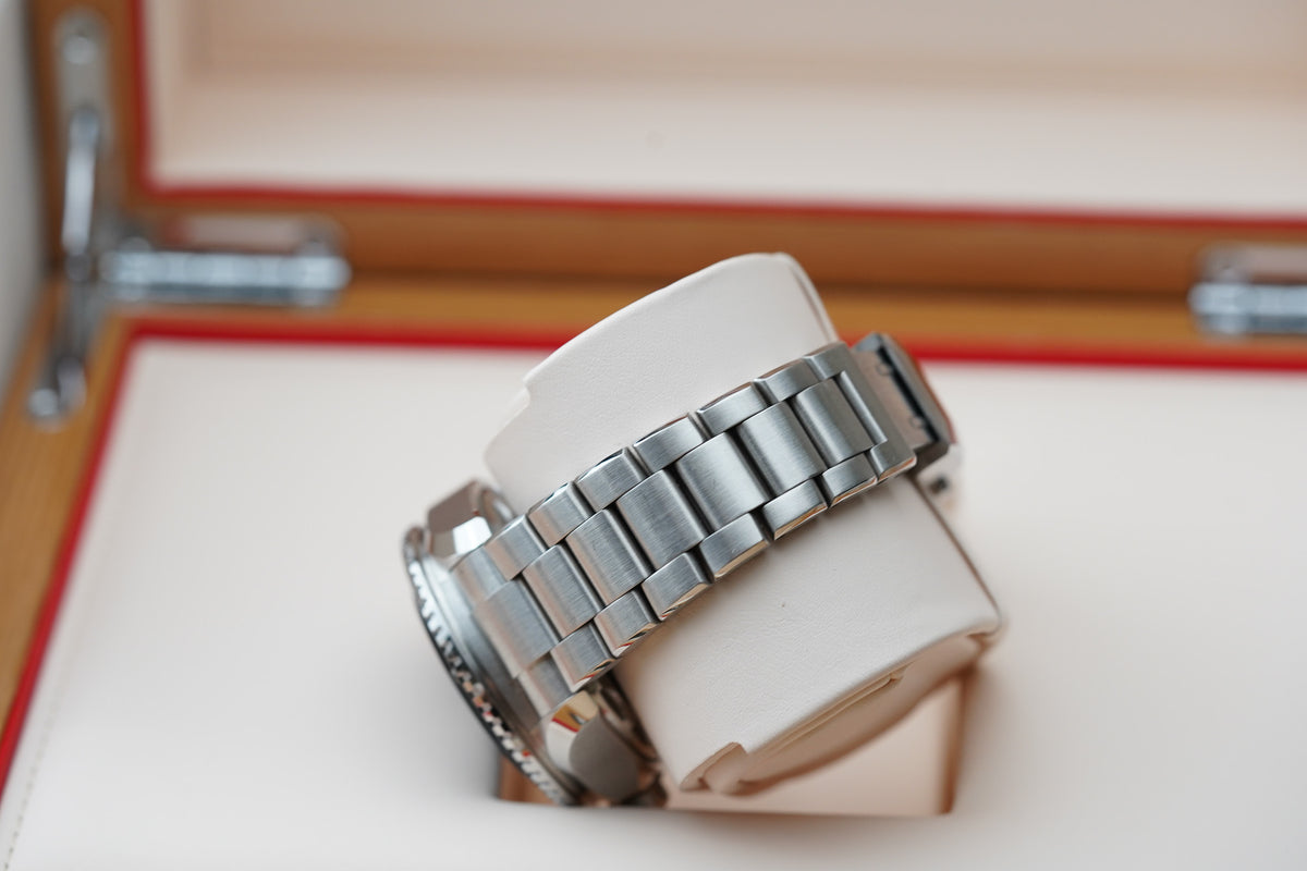 Omega Seamaster Planet Ocean 6000M Ultra Deep 215.30.46.21.03.001
