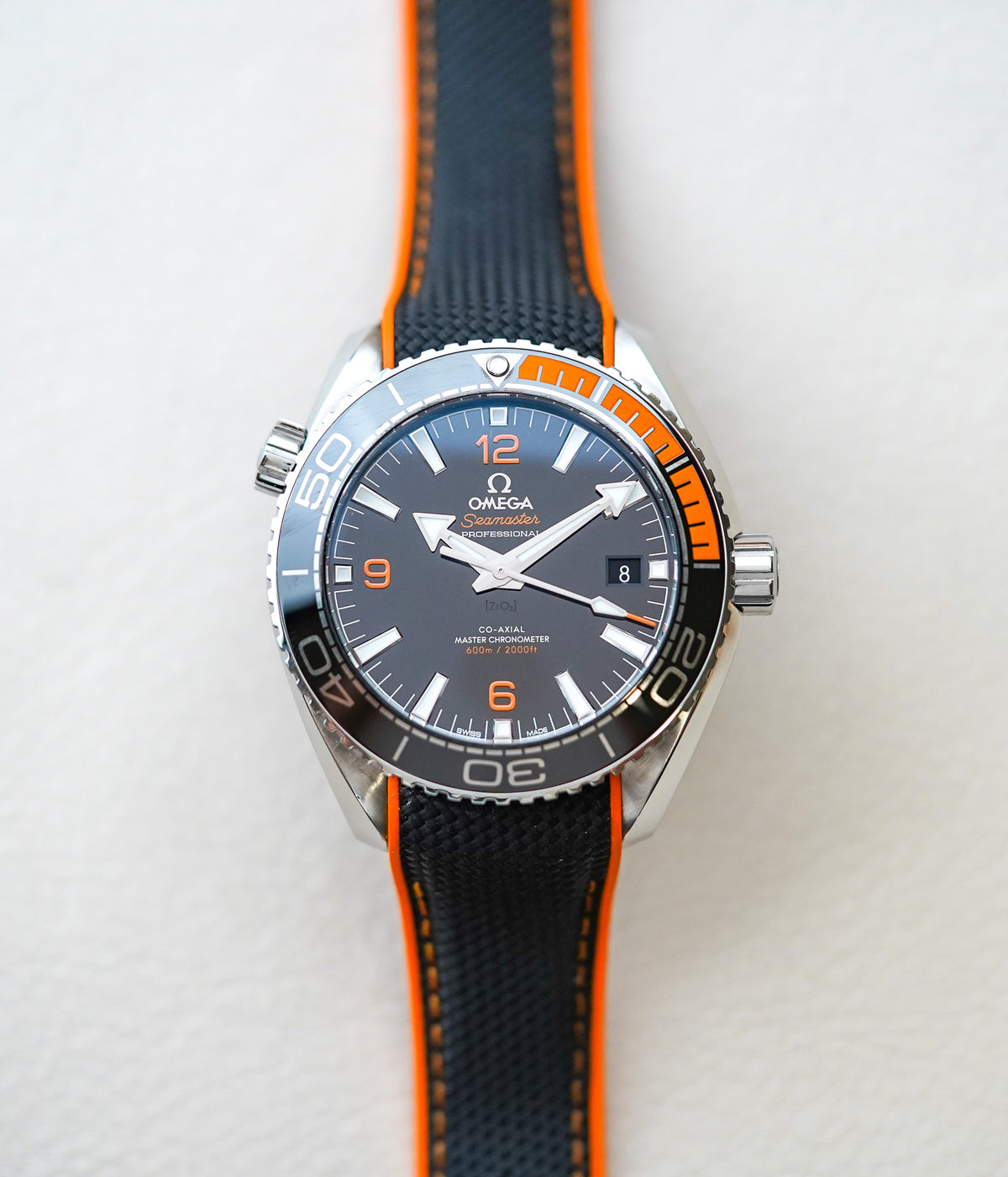 Omega Seamaster Planet Ocean 600M 215.32.44.21.01.001