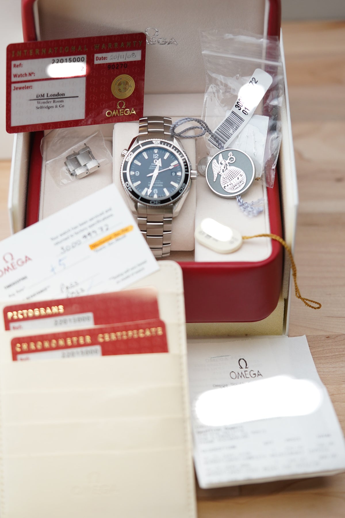 Omega Seamaster Planet Ocean 600M 2201.50
