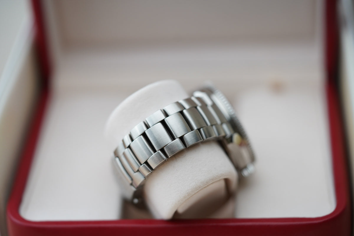 Omega Seamaster Planet Ocean 600M 2201.50