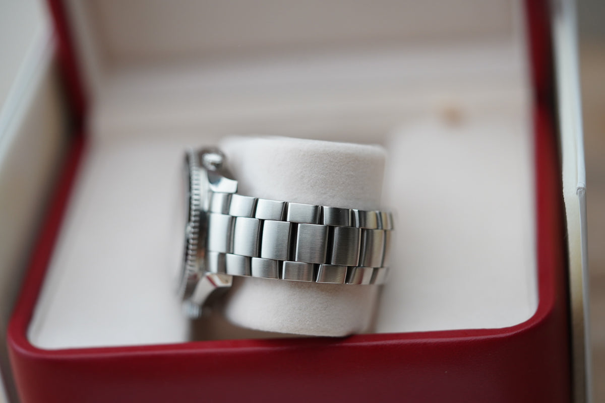 Omega Seamaster Planet Ocean 600M 2201.50