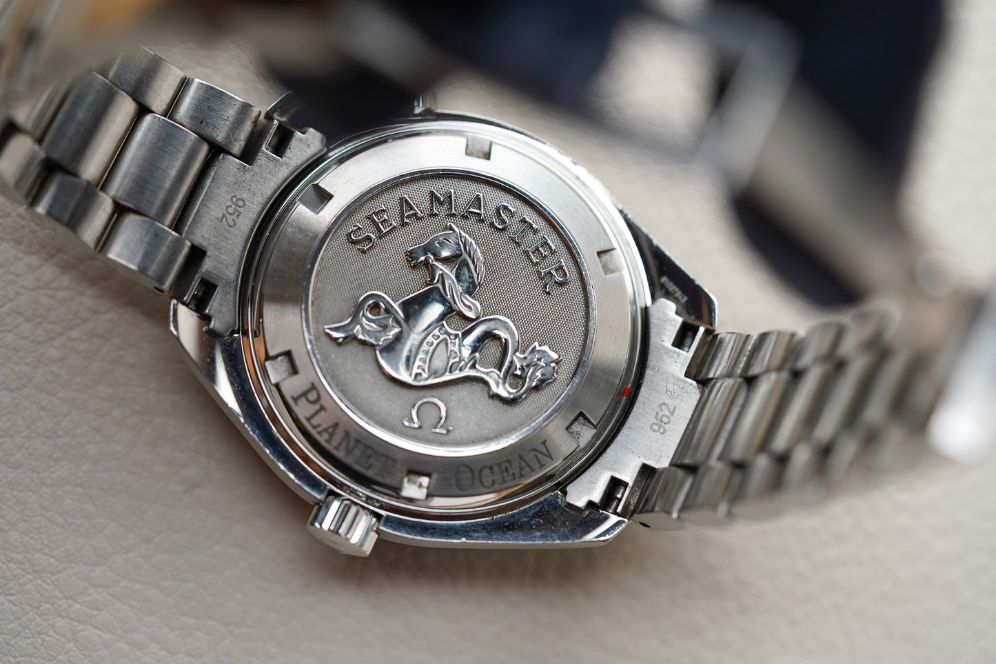 Omega Seamaster Planet Ocean 600M 2201.50