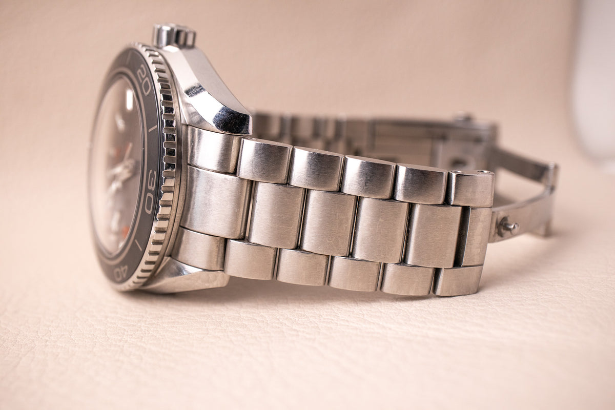 Omega Seamaster Planet Ocean 600M 232.30.46.21.01.003