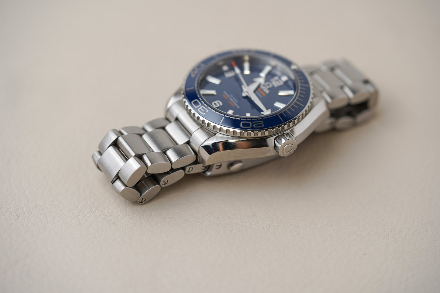 Omega Seamaster Planet Ocean 600M 39.5mm 215.30.40.20.03.001