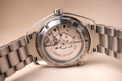 Omega Seamaster Planet Ocean 600M 42mm 232.30.42.21.01.001 'Skyfall'