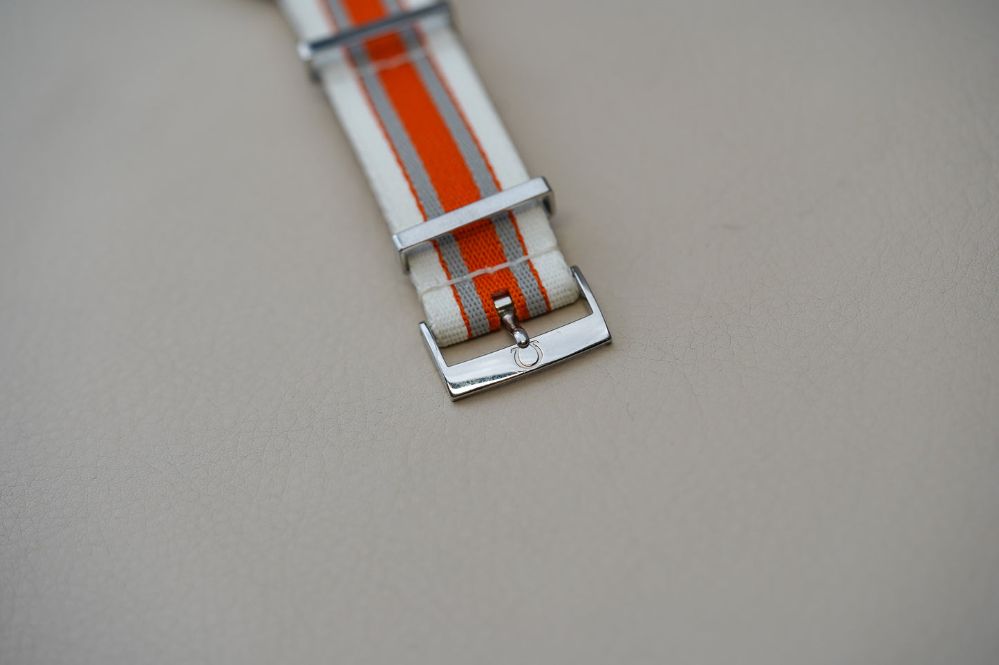 Omega Seamaster Planet Ocean 600M Creamsicle 215.32.44.21.04.001