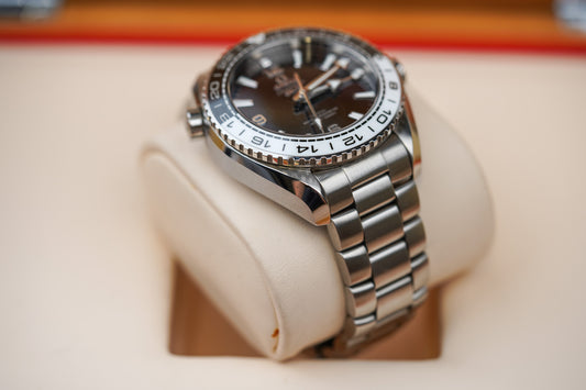 Omega Seamaster Planet Ocean 600M GMT "Oreo" 215.30.44.22.01.001