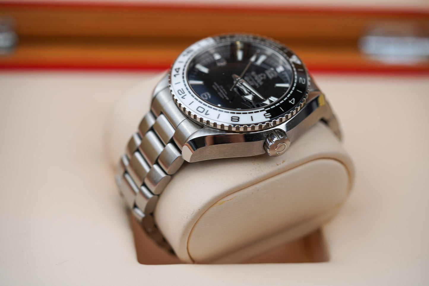 Omega Seamaster Planet Ocean 600M GMT "Oreo" 215.30.44.22.01.001