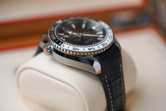 Omega Seamaster Planet Ocean GMT 43.5mm "Oreo" 215.30.44.22.01.001
