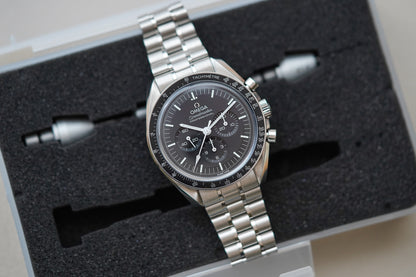 Omega Speedmaster 310.30.42.50.01.002 Sapphire