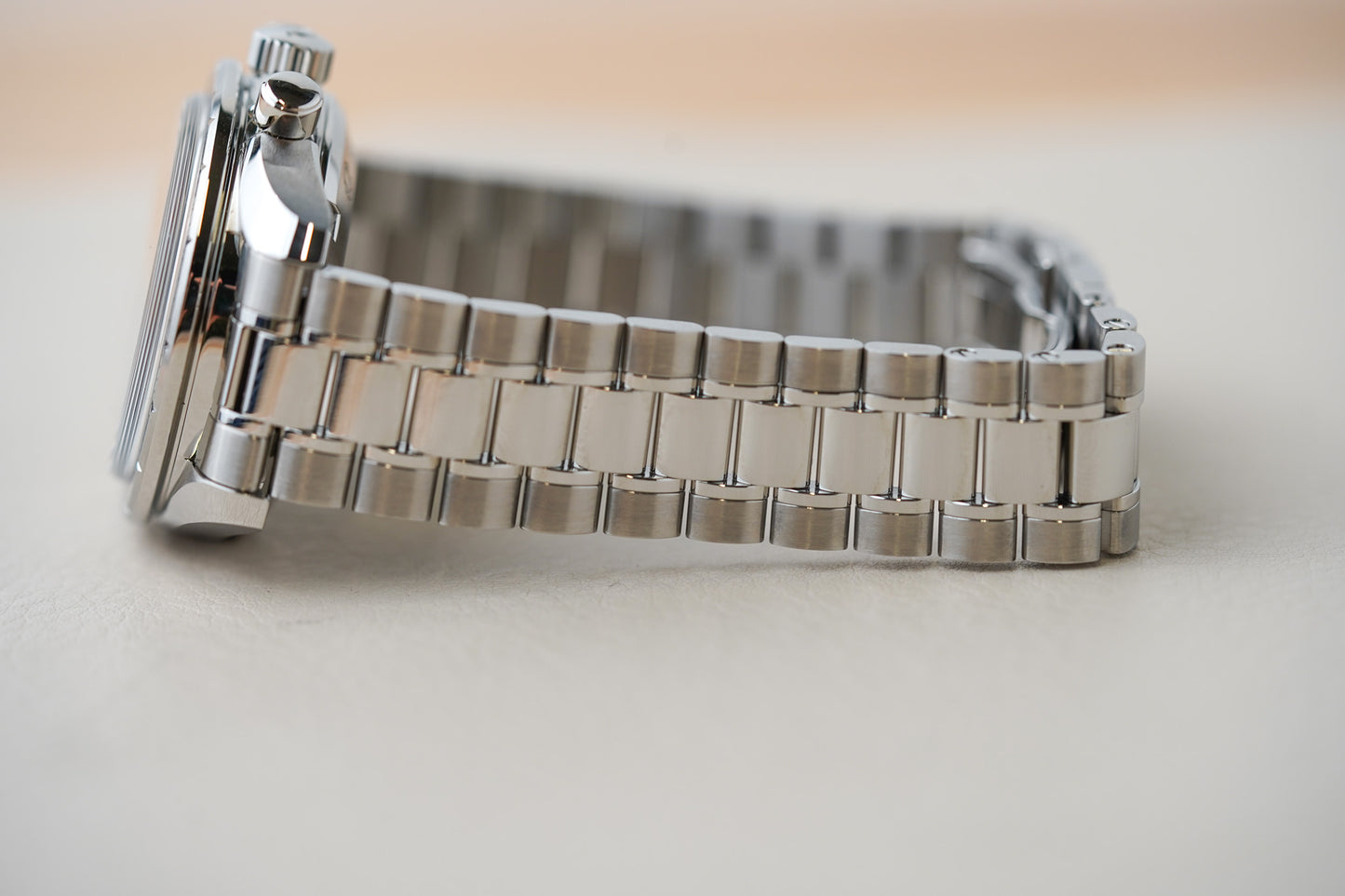 Omega Speedmaster 38mm 324.30.38.50.01.001