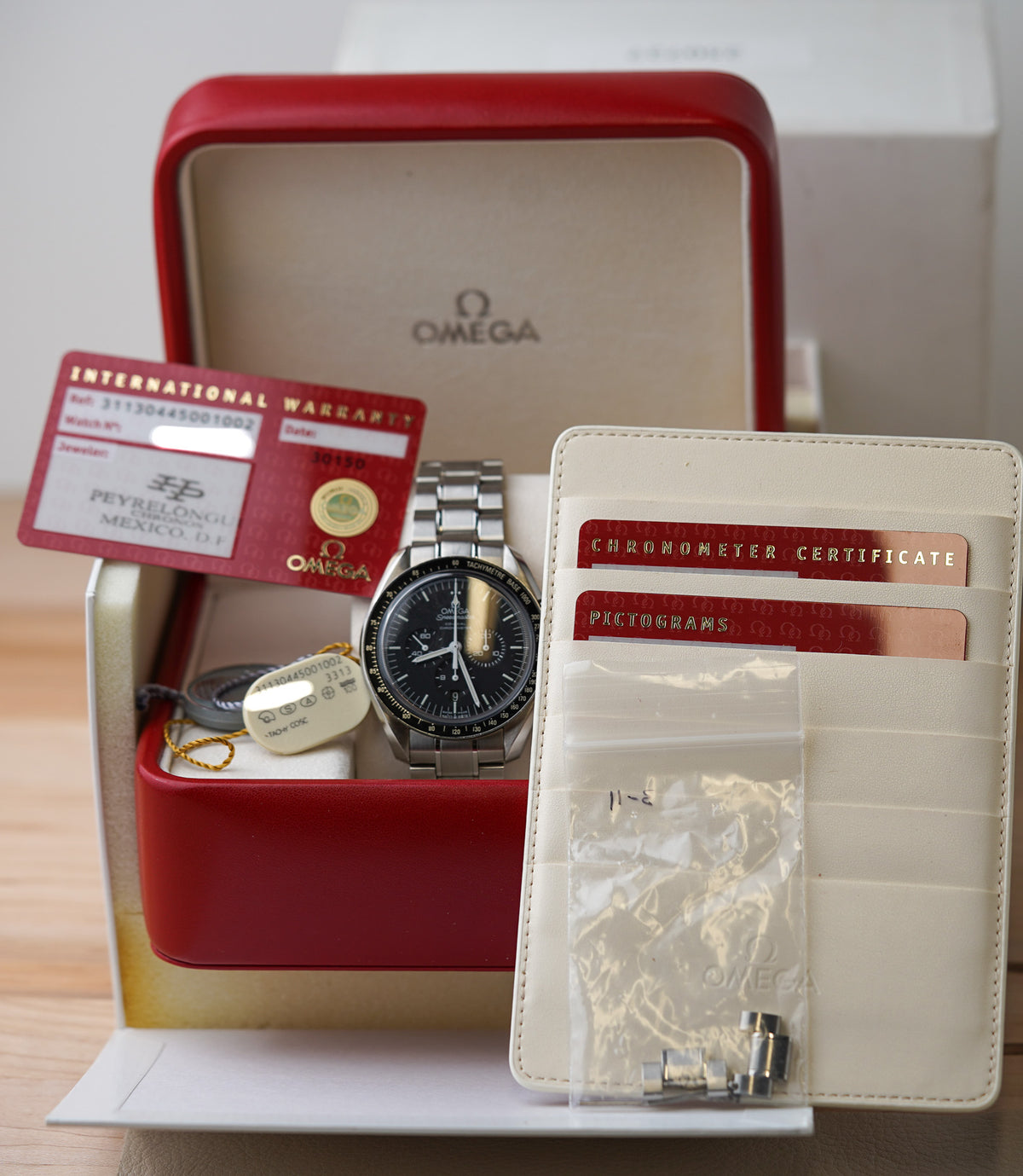 Omega Speedmaster 44mm Moonwatch 311.30.44.50.01.002