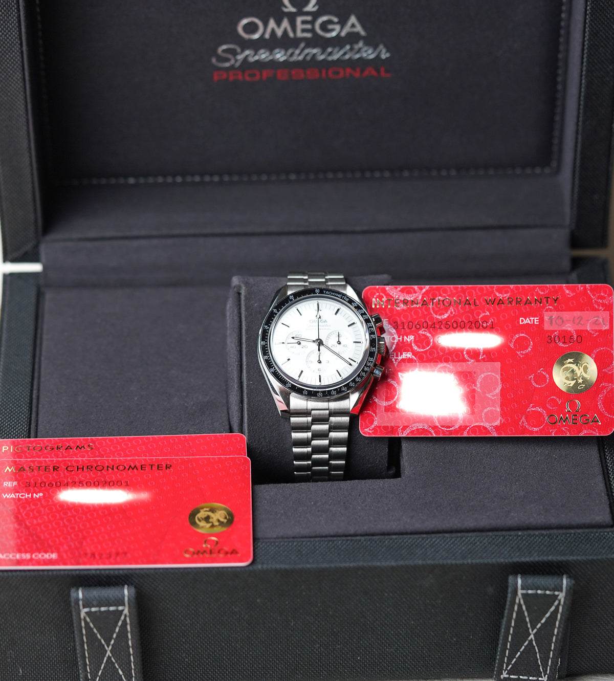 Omega Speedmaster Canopus Gold 310.60.42.50.02.001