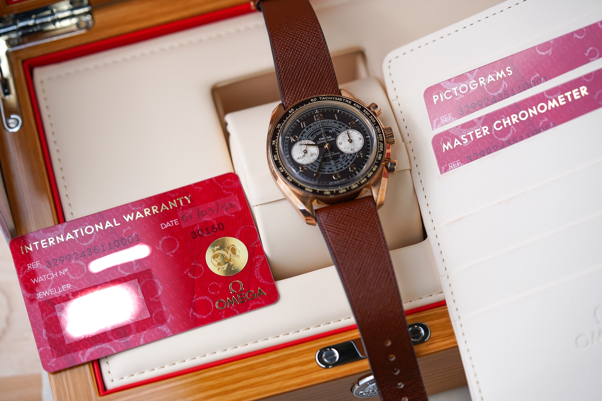 Omega Speedmaster Chronoscope Bronze Gold 329.92.43.51.10.001
