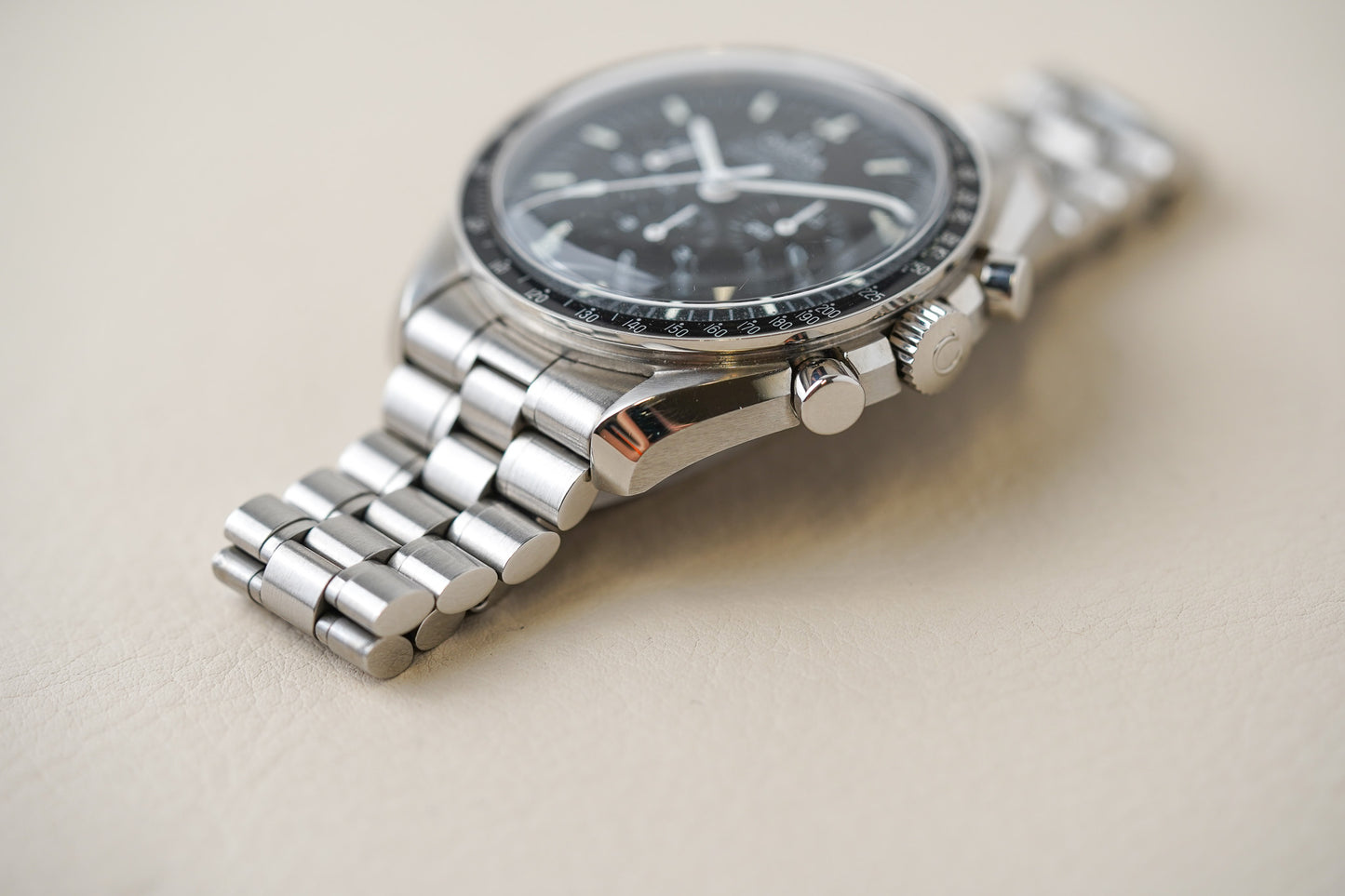 Omega Speedmaster Hesalite 310.32.42.50.01.001
