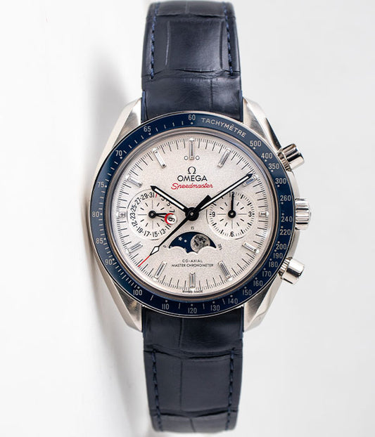 Omega Speedmaster Moonphase 304.93.44.52.99.004 Platinum Blue